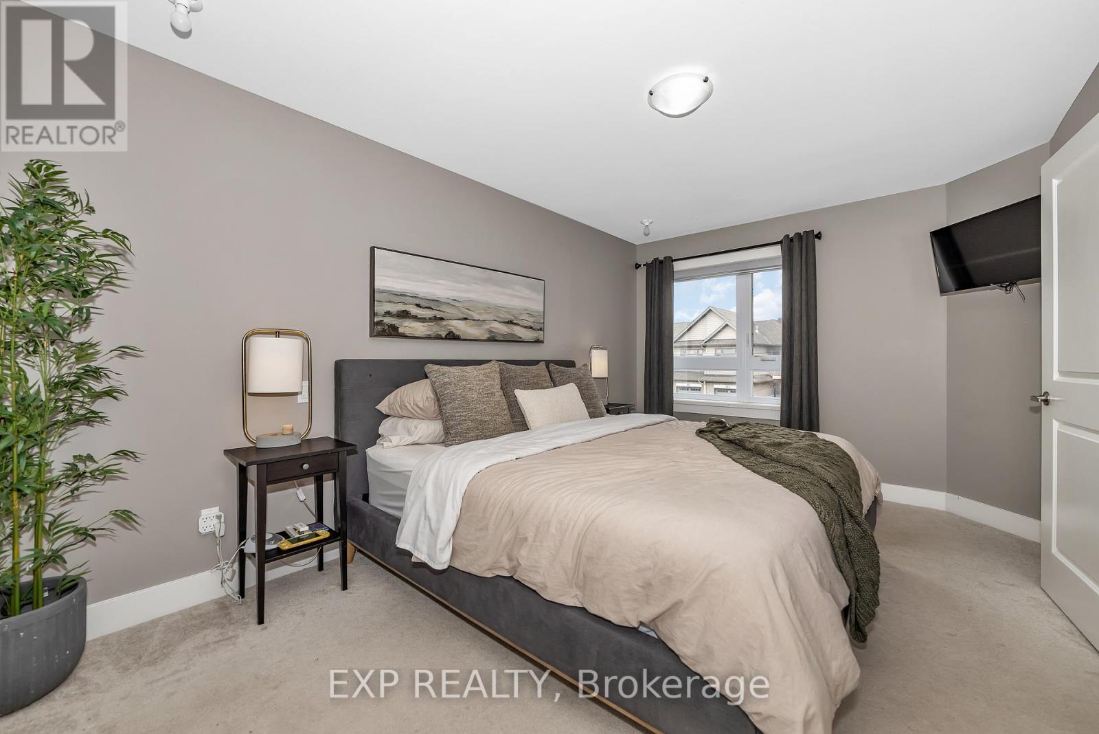 226 Purchase Crescent