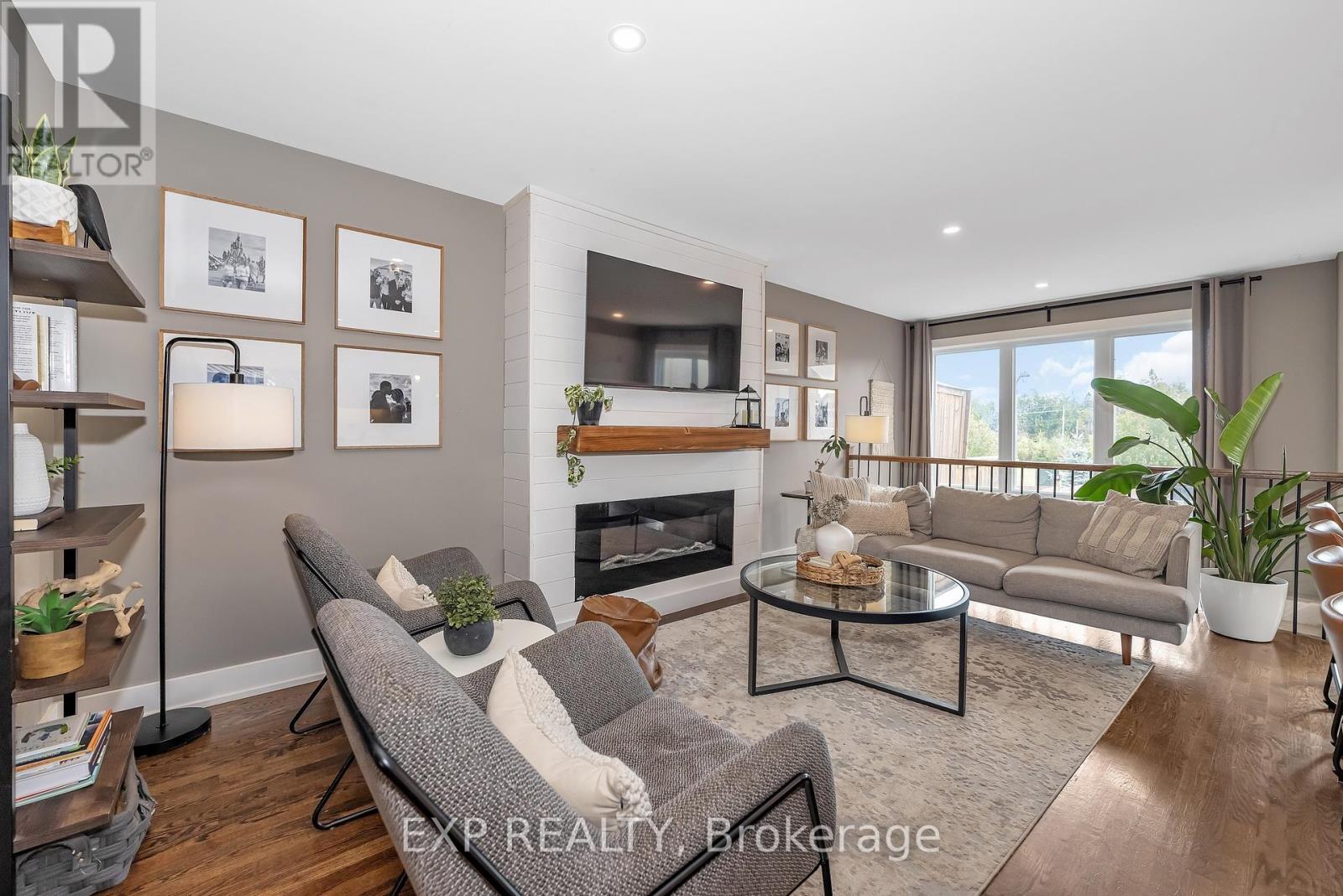 226 Purchase Crescent