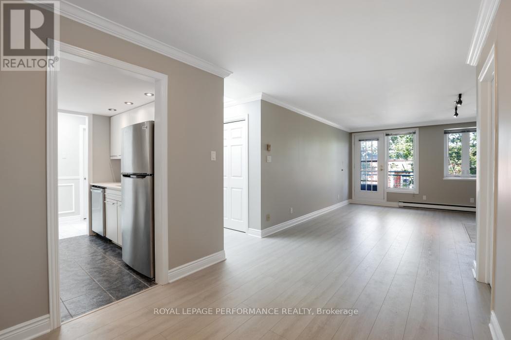 304 - 100 Bruyere Street