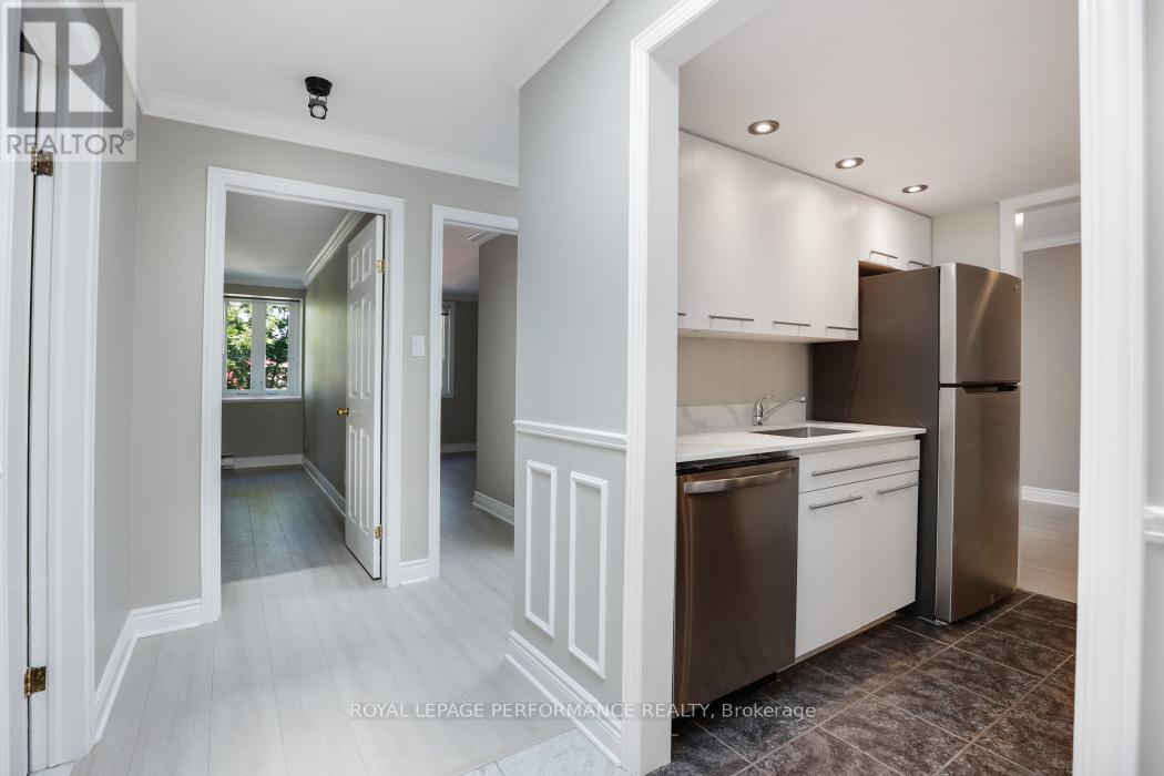 304 - 100 Bruyere Street