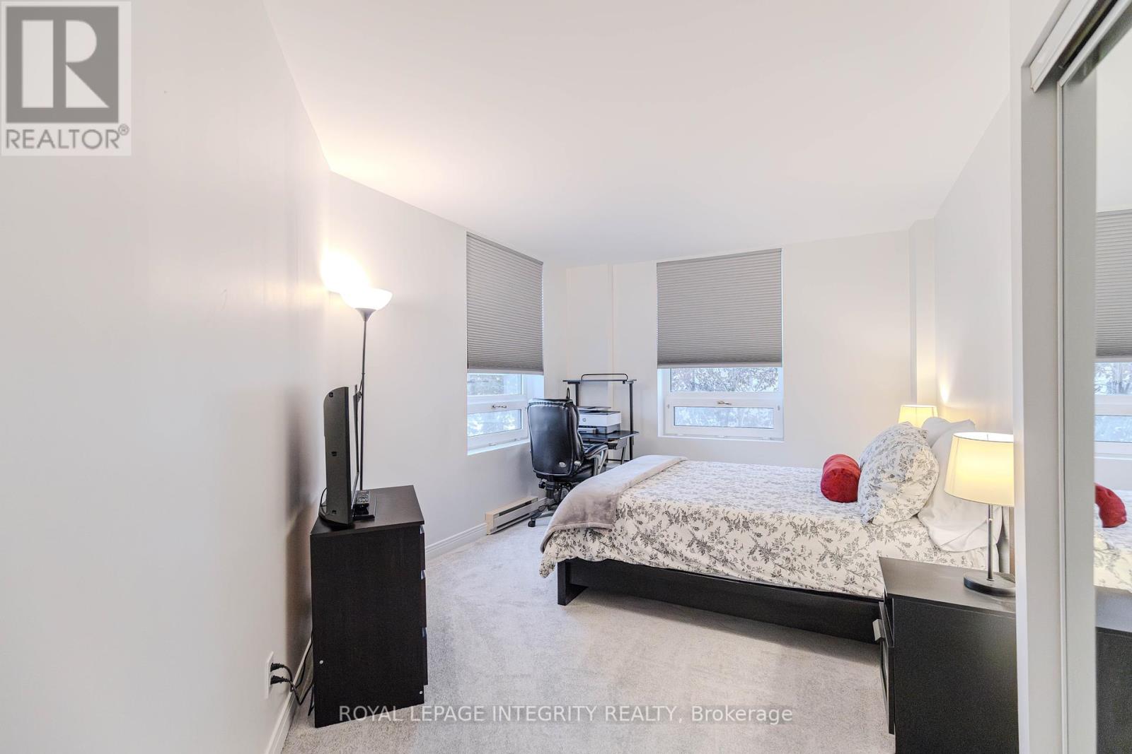 203 - 3099 Carling Avenue