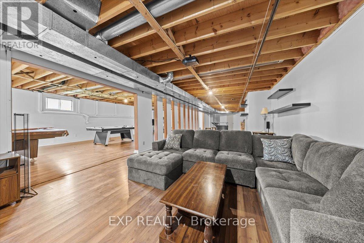 3382 Carp Road