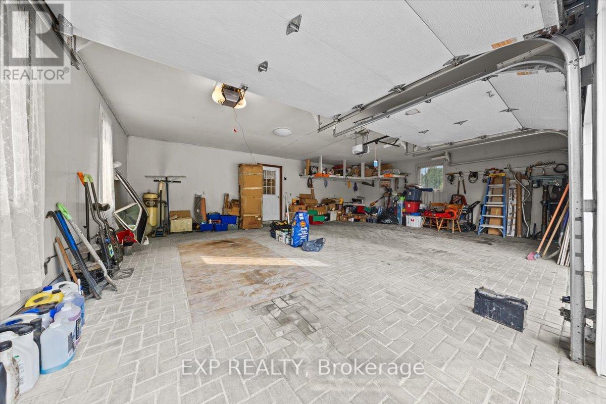 3382 Carp Road