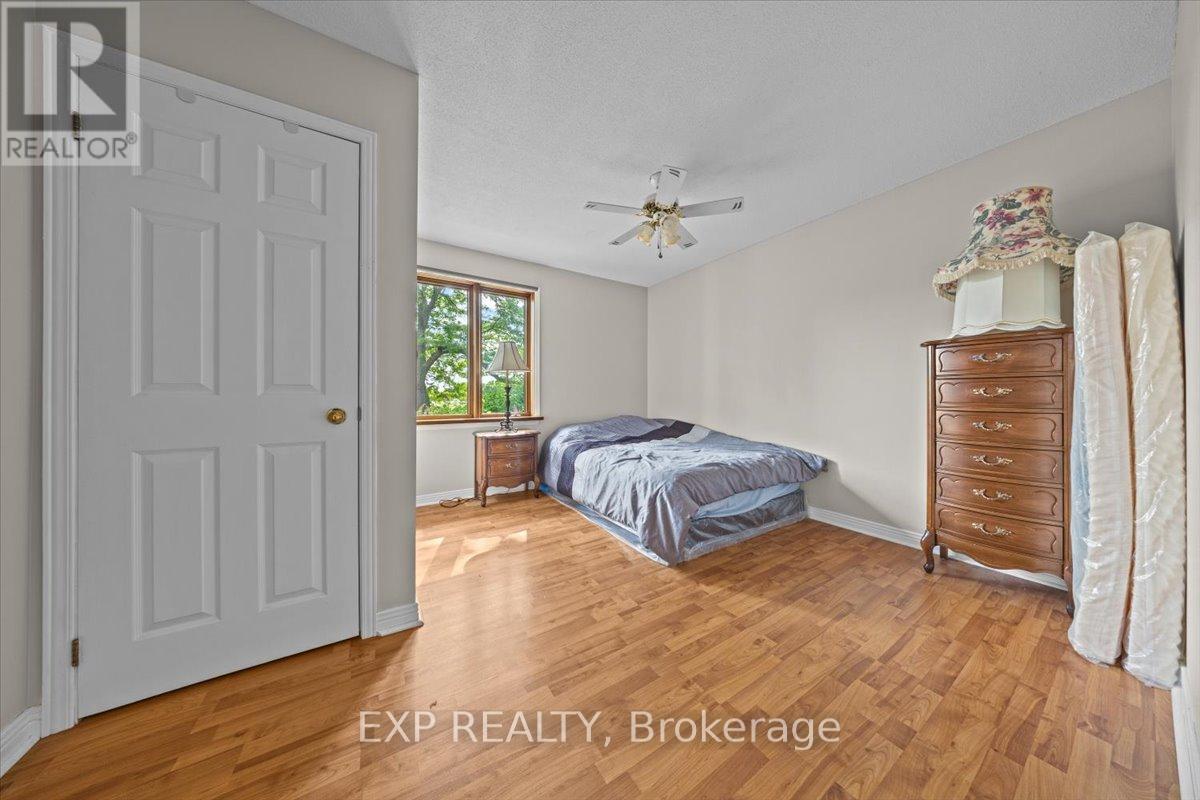 3382 Carp Road