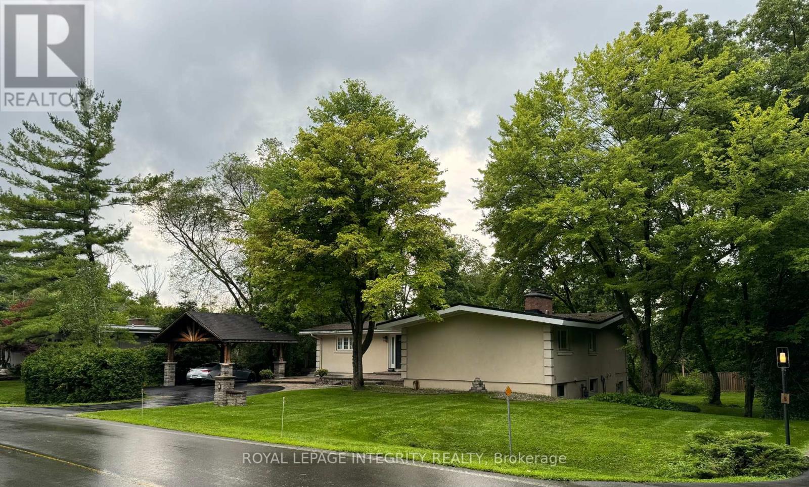 3 Briarcliffe Drive