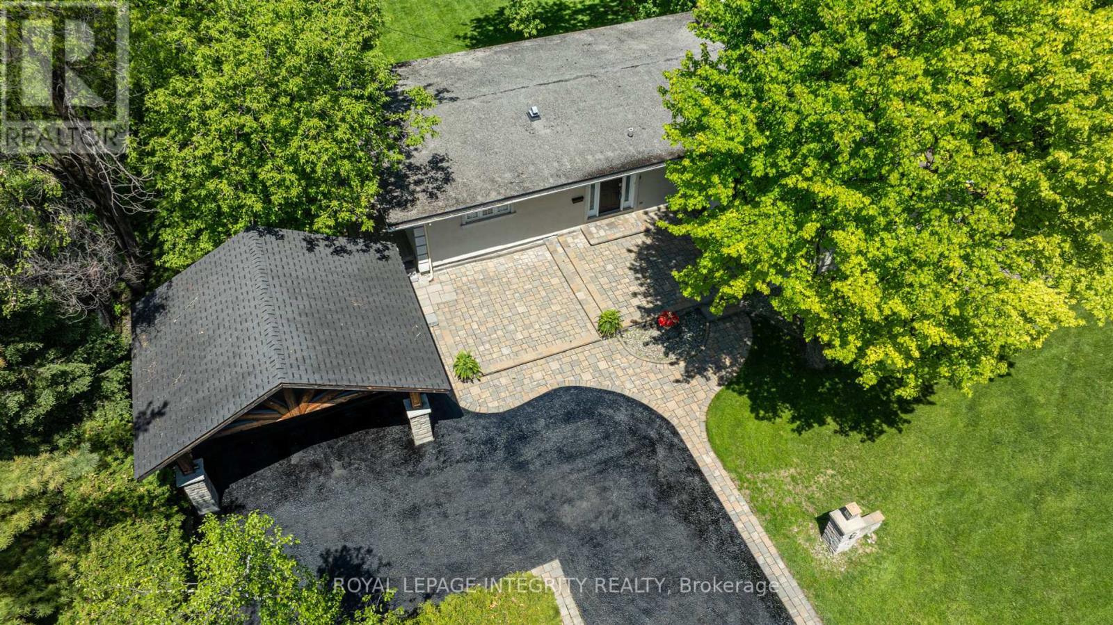 3 Briarcliffe Drive