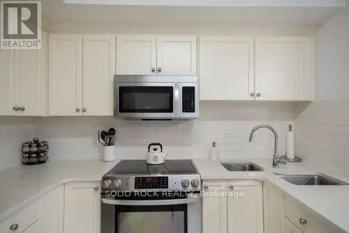 505 - 242 Rideau Street