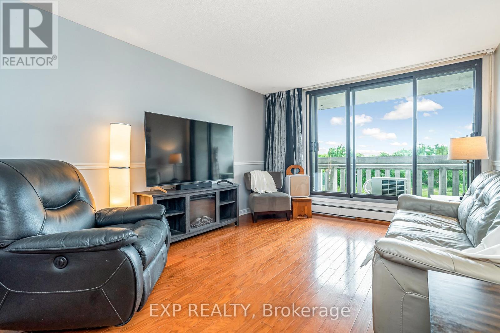 101 - 415 Greenview Avenue