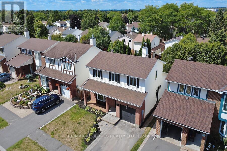 23 Tamblyn Crescent