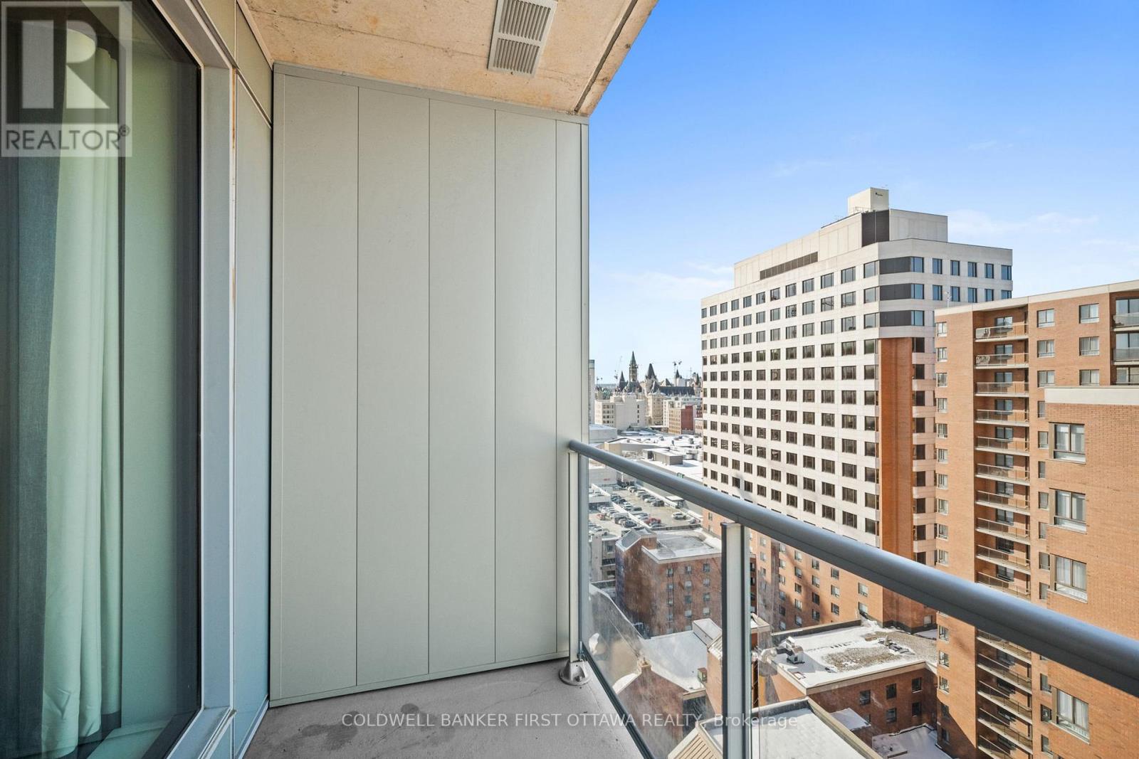 1605 - 20 Daly Street