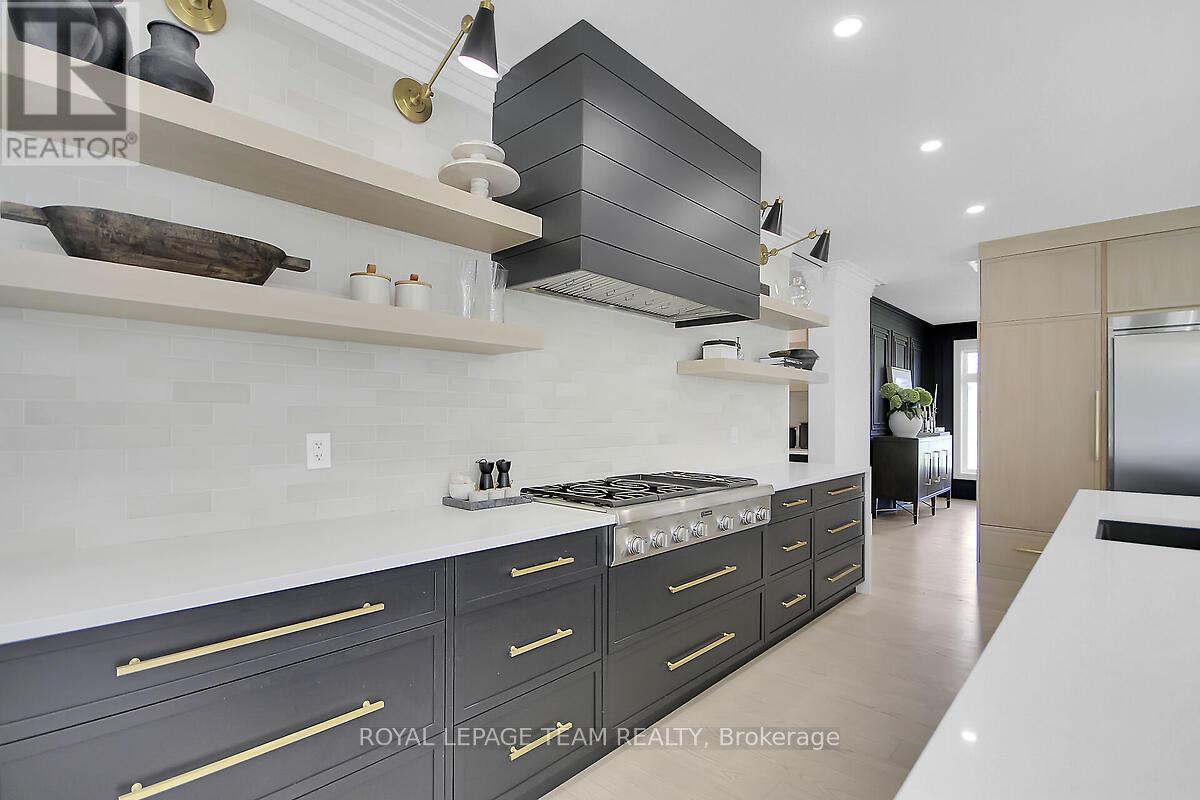 5852 Red Castle Ridge