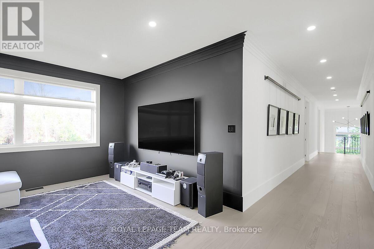 5852 Red Castle Ridge