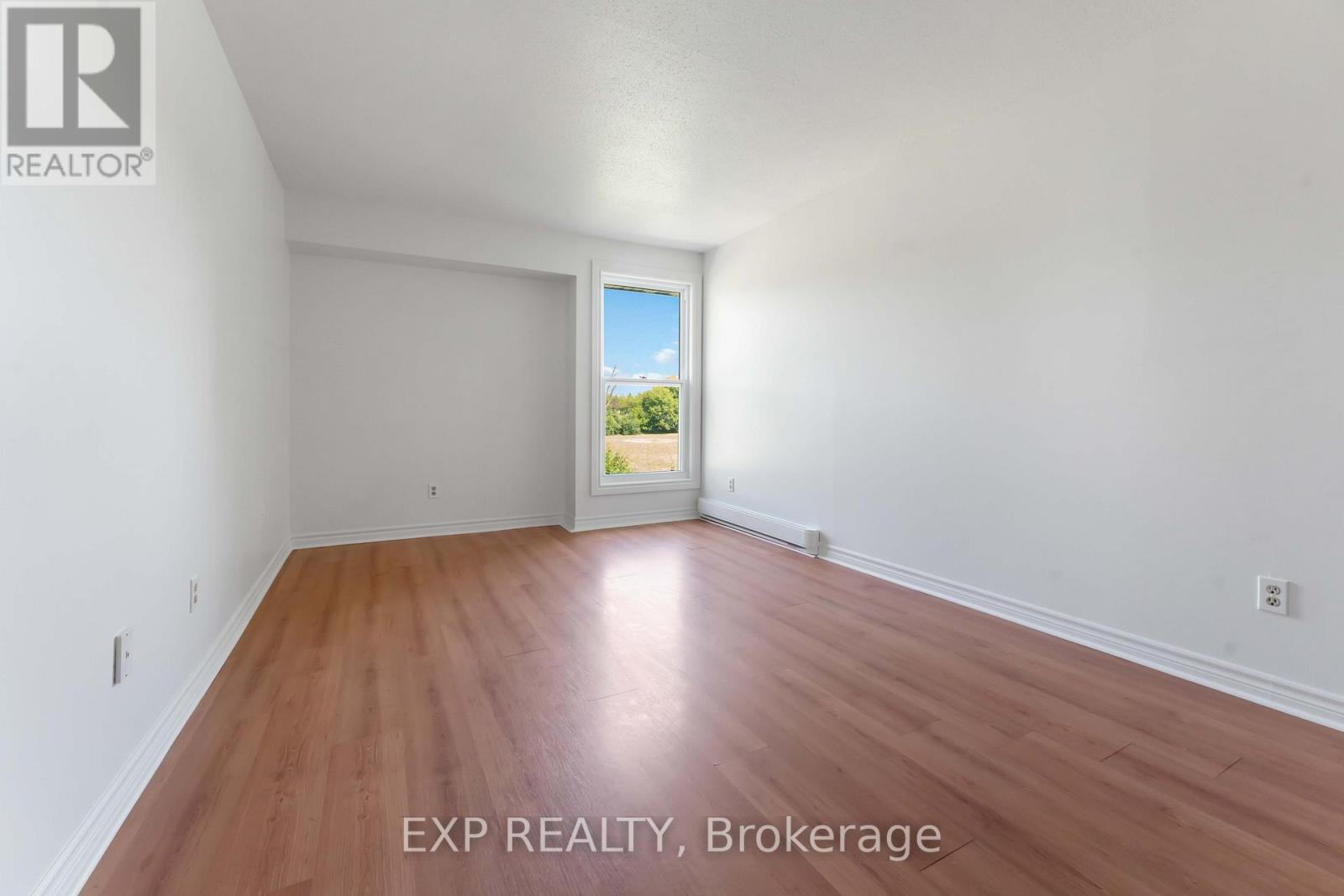 181 - 825 Cahill Drive W