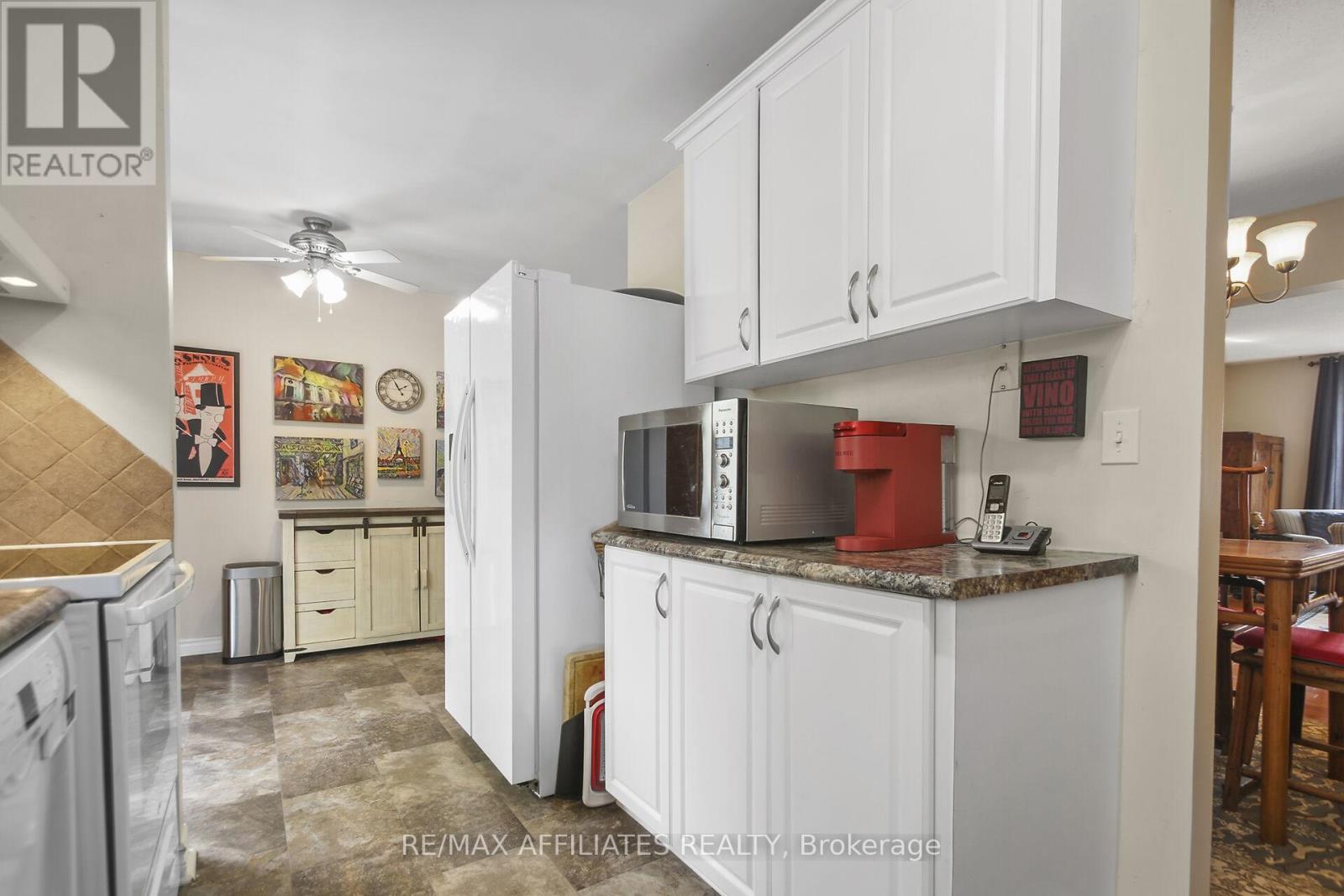 1065 Meadowlands Drive