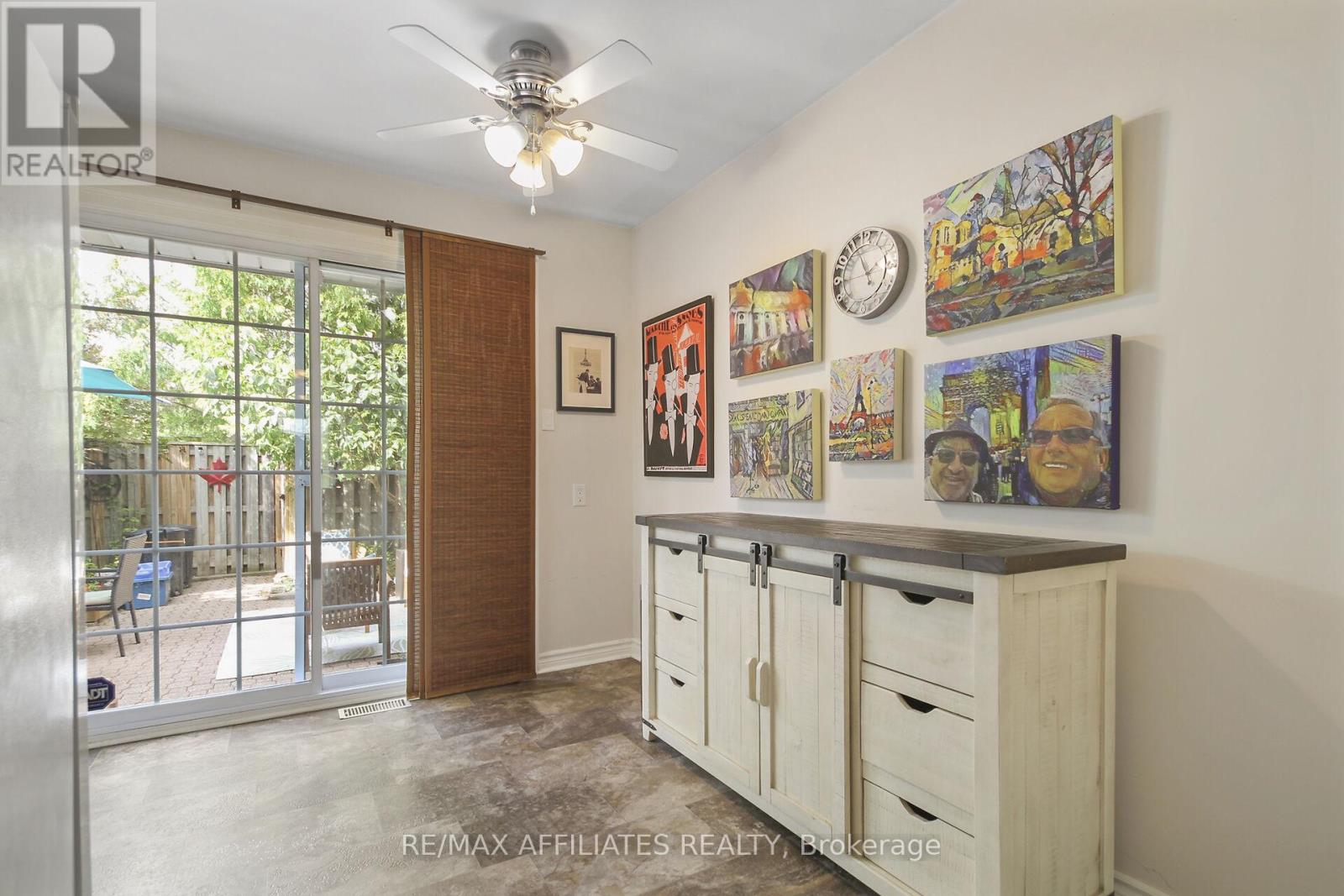 1065 Meadowlands Drive