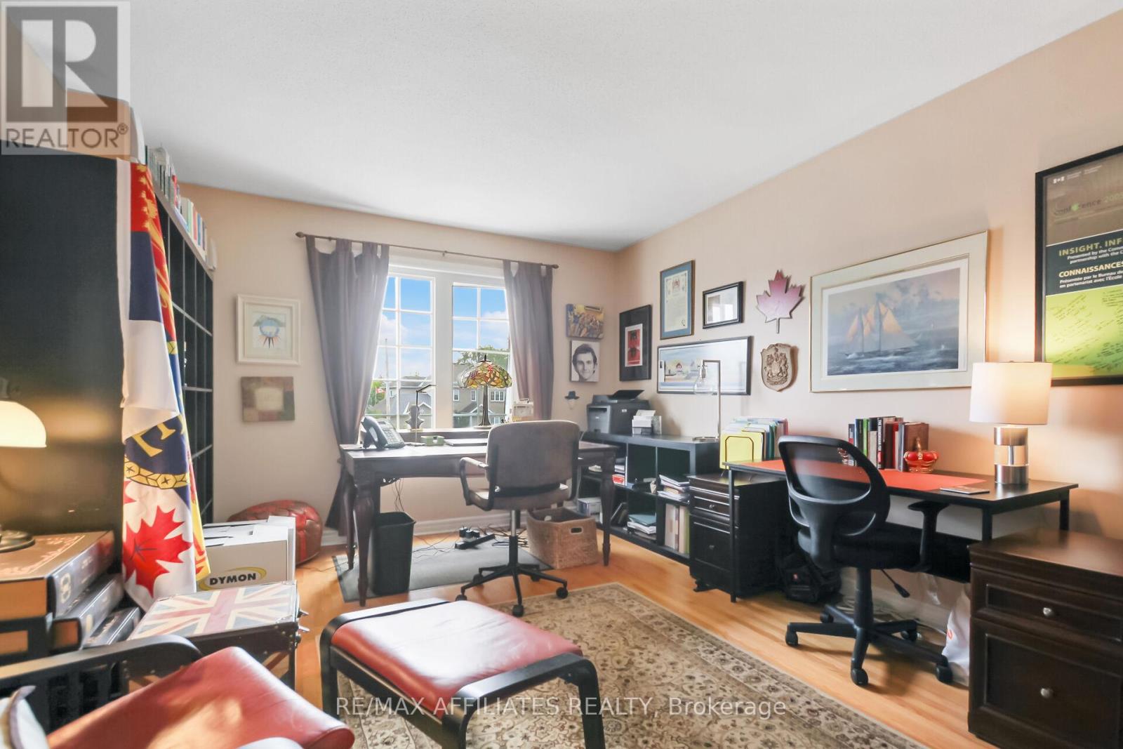 1065 Meadowlands Drive
