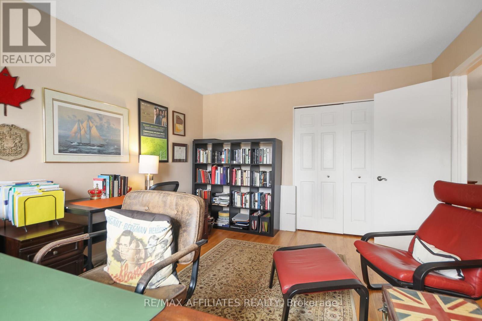 1065 Meadowlands Drive