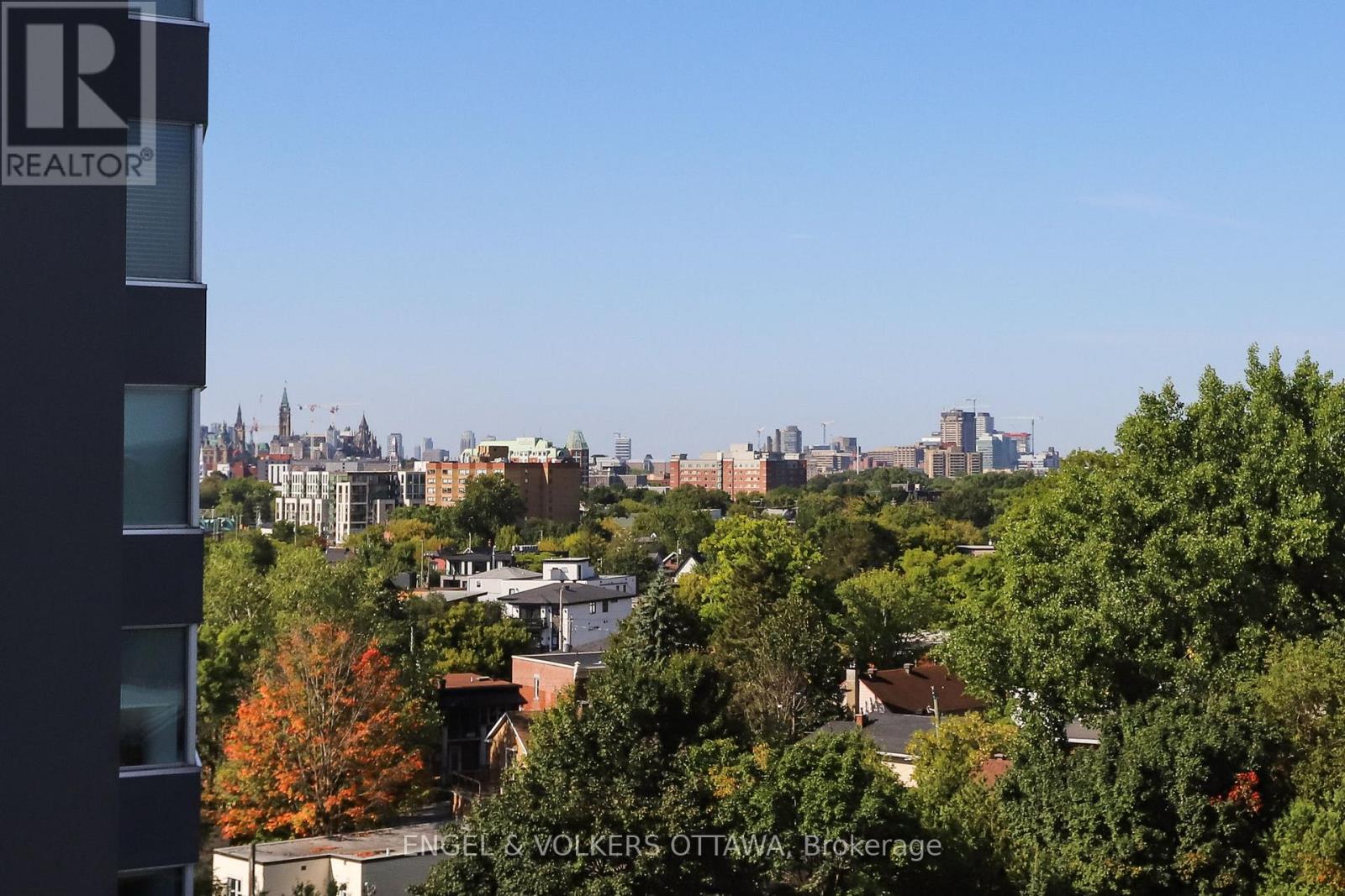813 - 7 Marquette Avenue