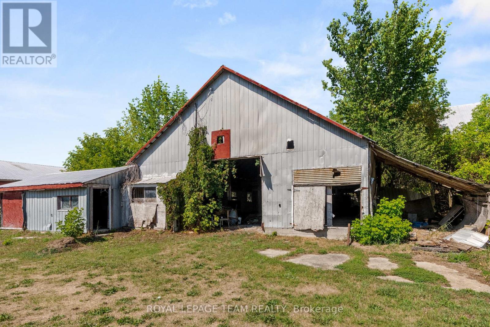 2307 Carsonby Road W