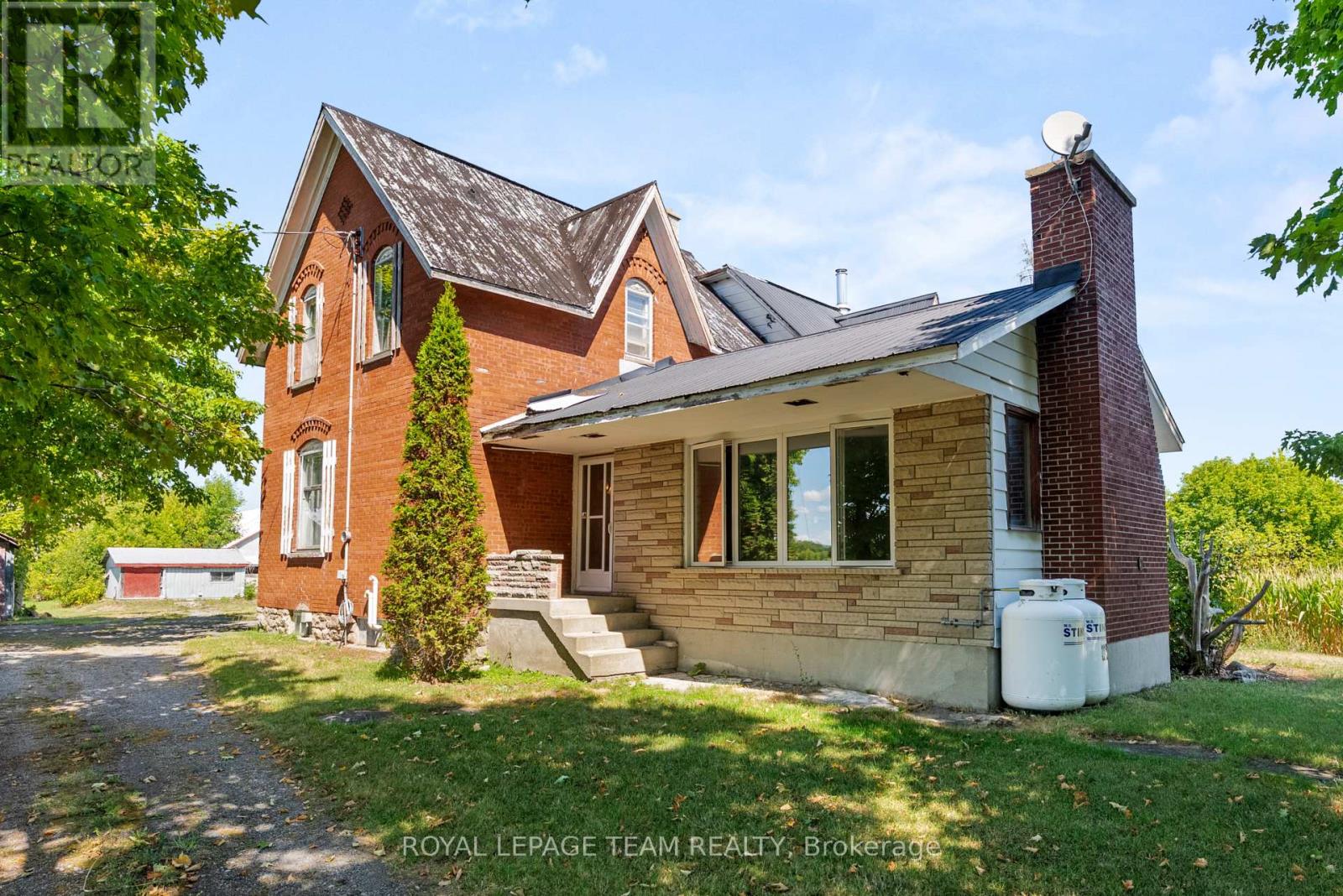 2307 Carsonby Road W