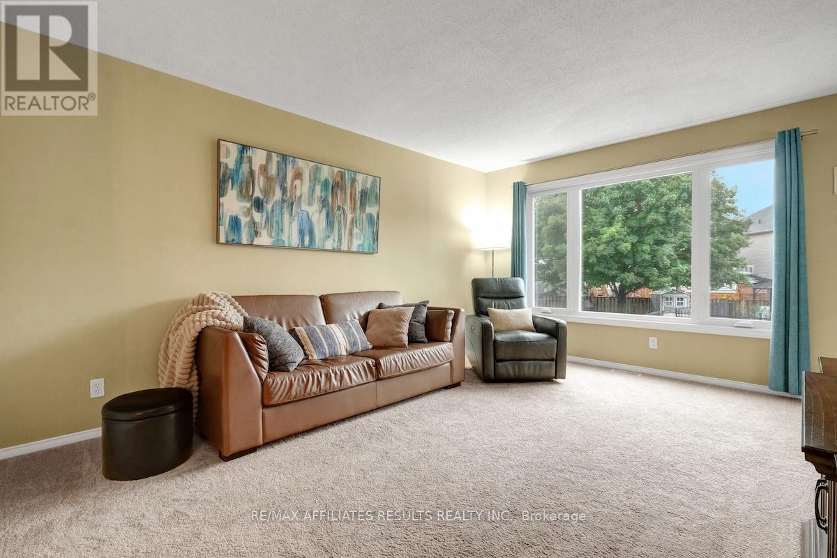 97 Flowertree Crescent