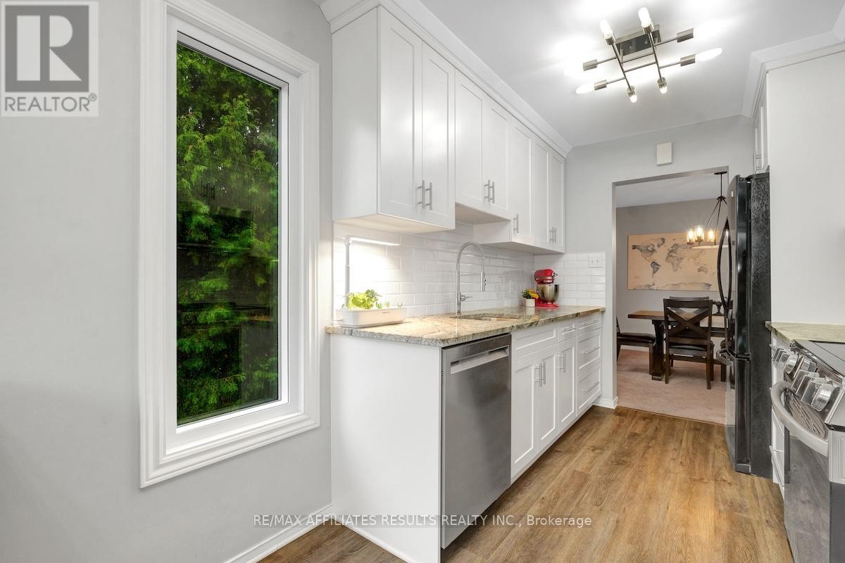97 Flowertree Crescent