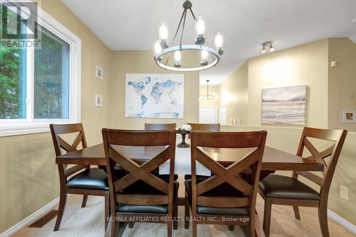 97 Flowertree Crescent
