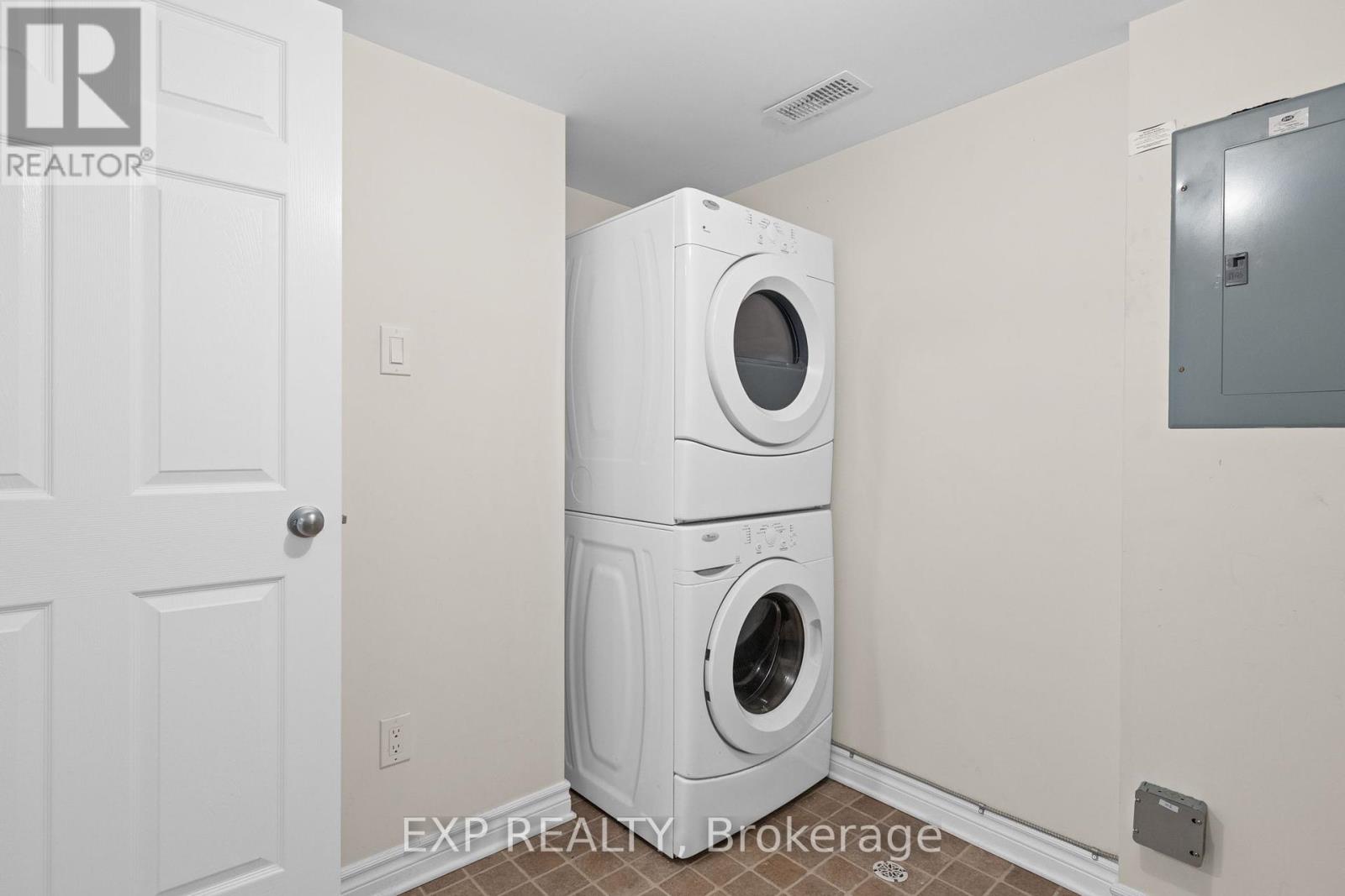 a Lindenshade Drive, Unit 114