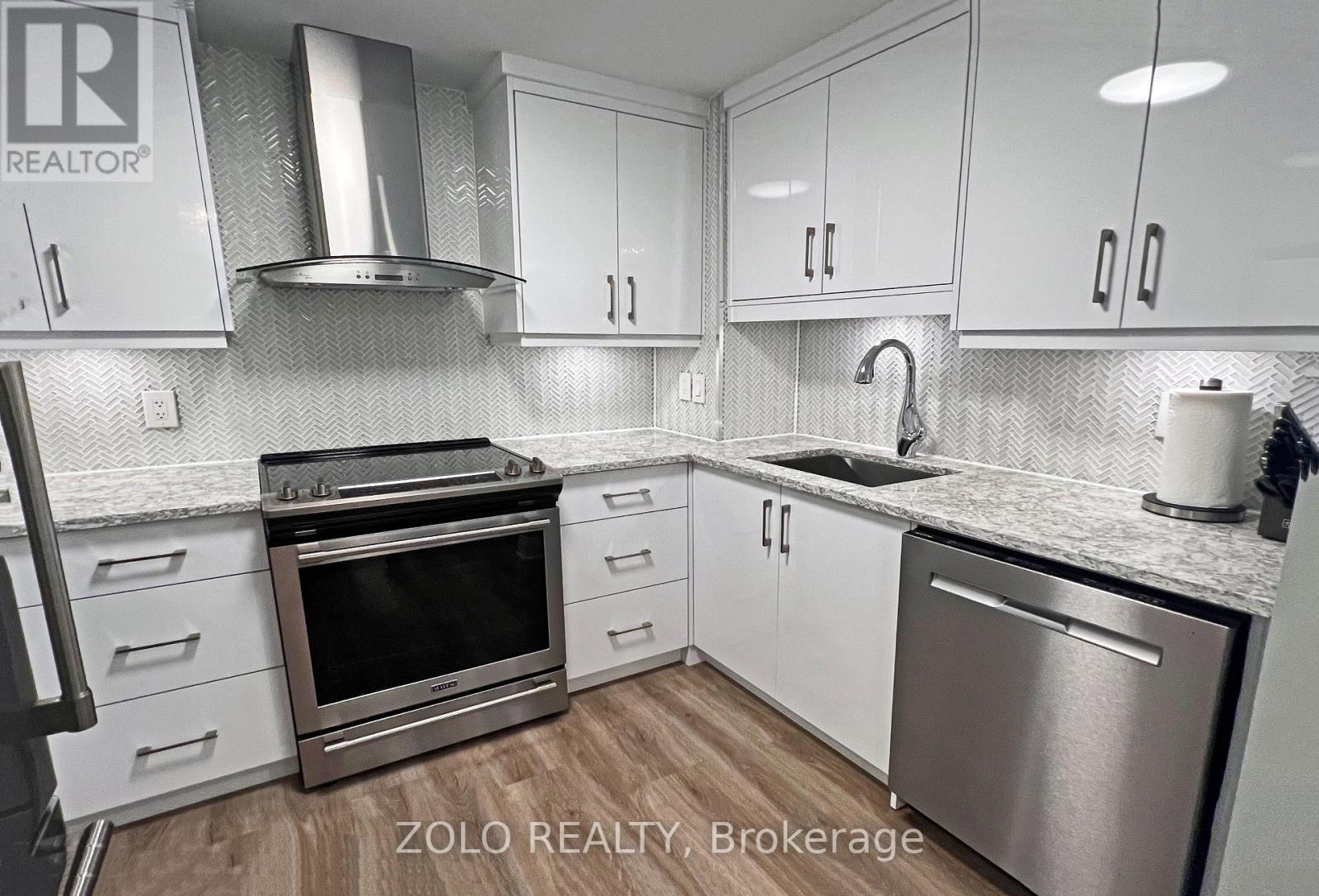 1011 - 915 Elmsmere Road