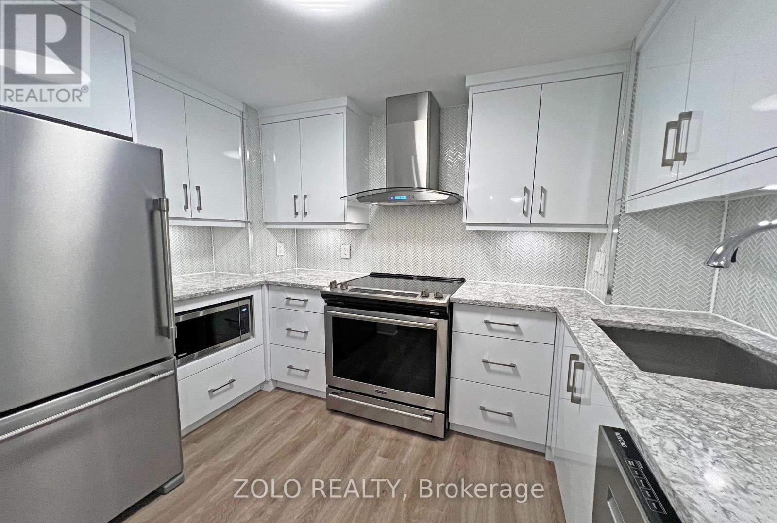 1011 - 915 Elmsmere Road