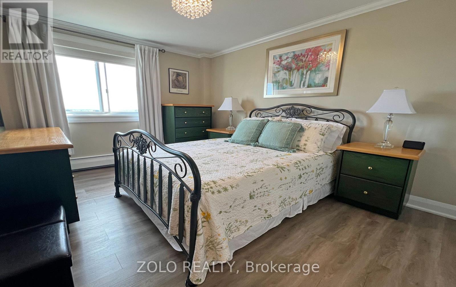 1011 - 915 Elmsmere Road