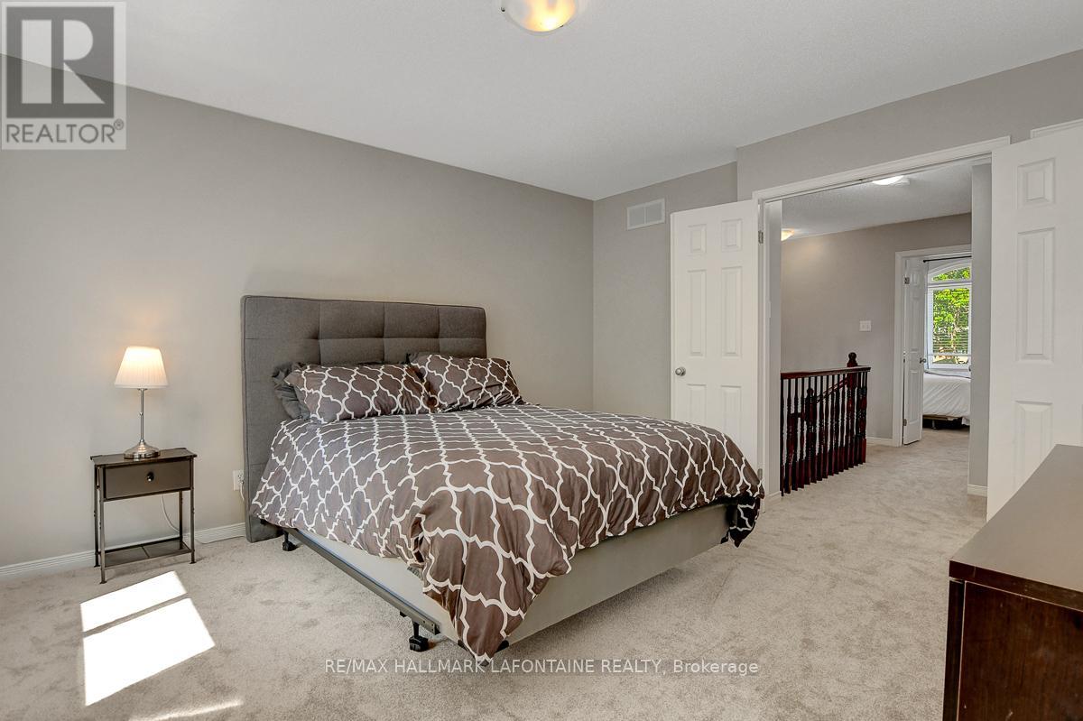 446 Lawler Crescent
