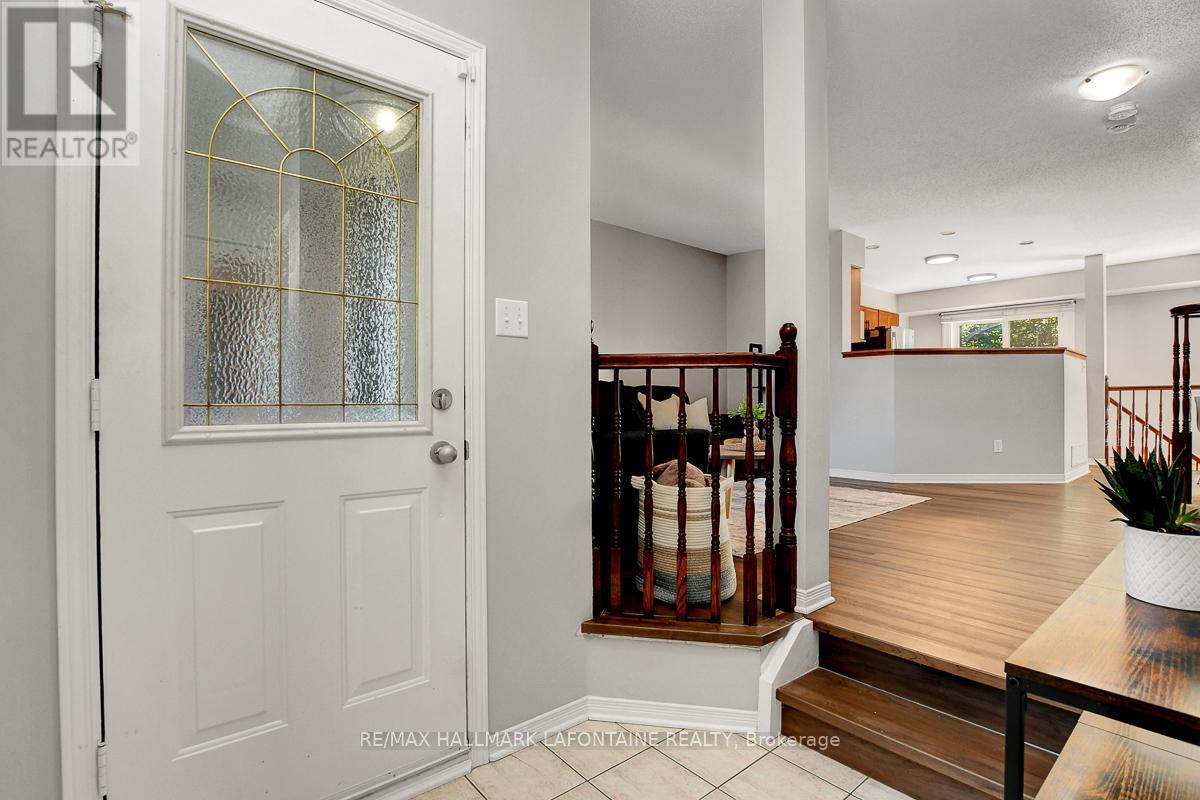 446 Lawler Crescent