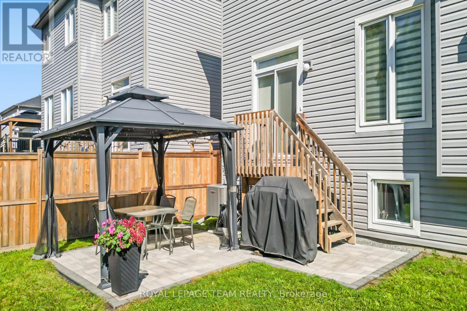 3202 Harvester Crescent