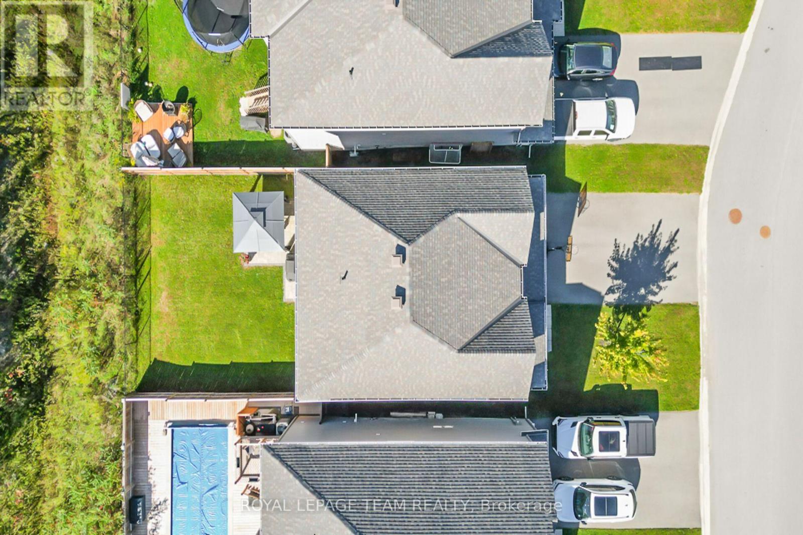 3202 Harvester Crescent