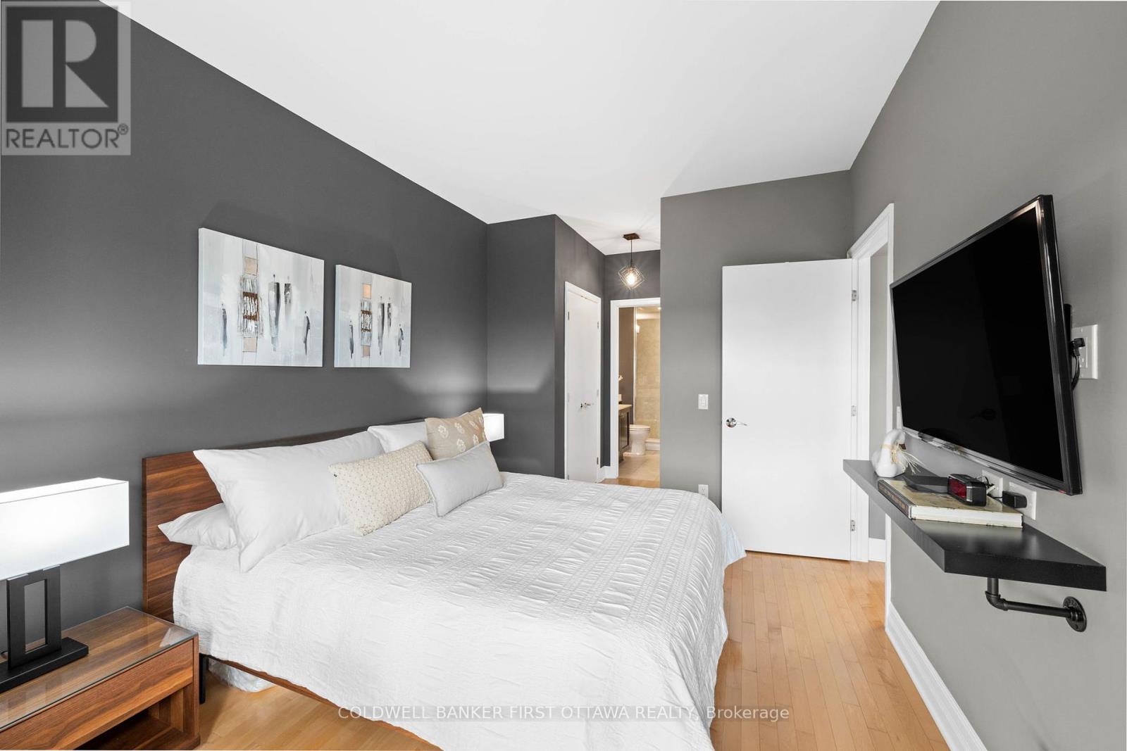 1006 - 75 Cleary Avenue