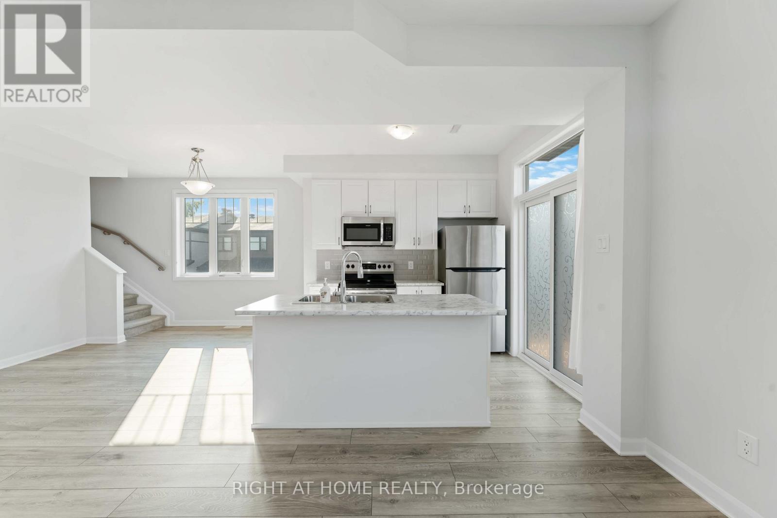 214 Attwell Private