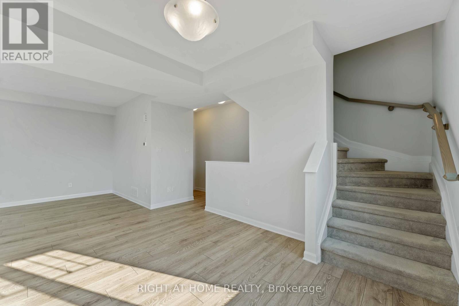 214 Attwell Private