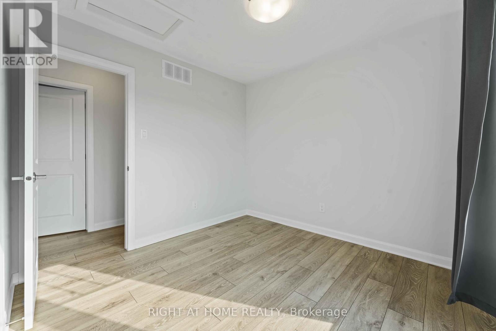 214 Attwell Private