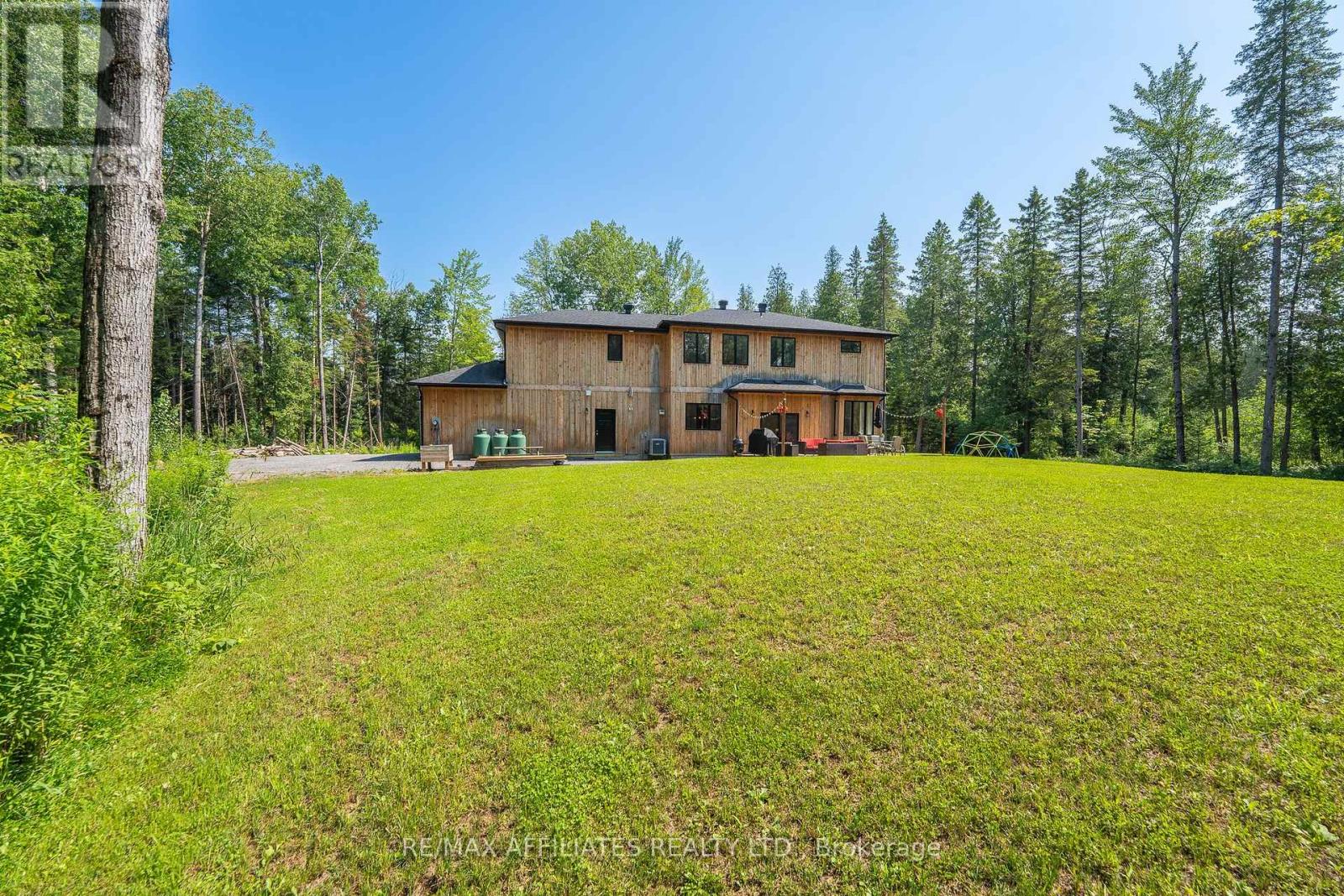150 Maclarens Side Road