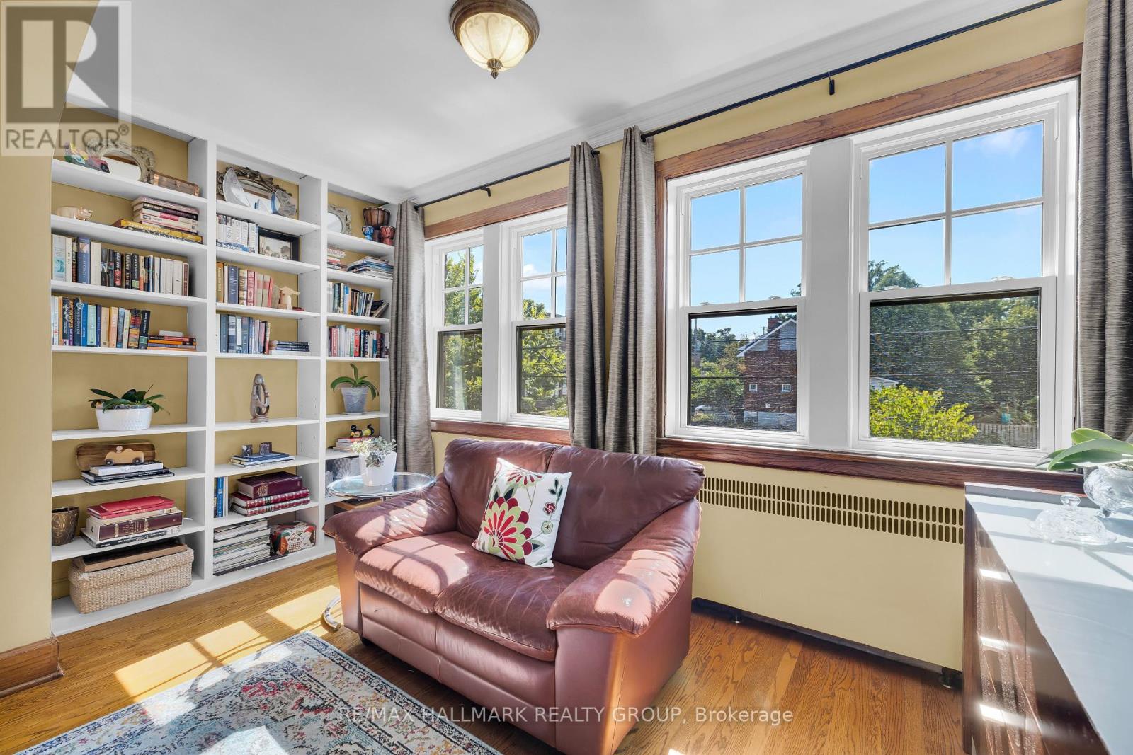 1 Iona Street