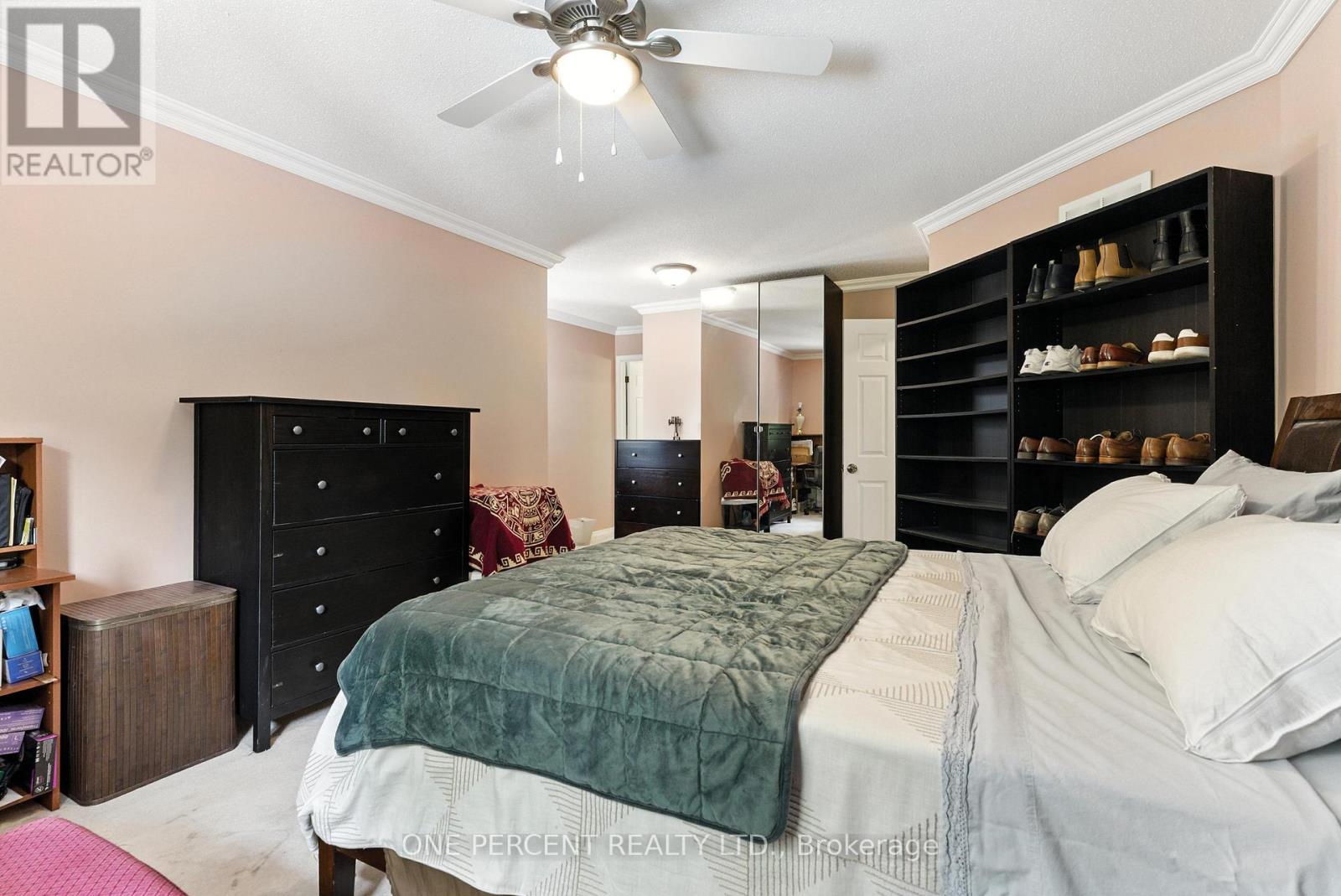 59 Woodford Way