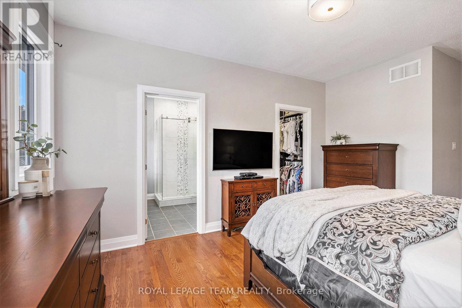 34 Rochelle Drive