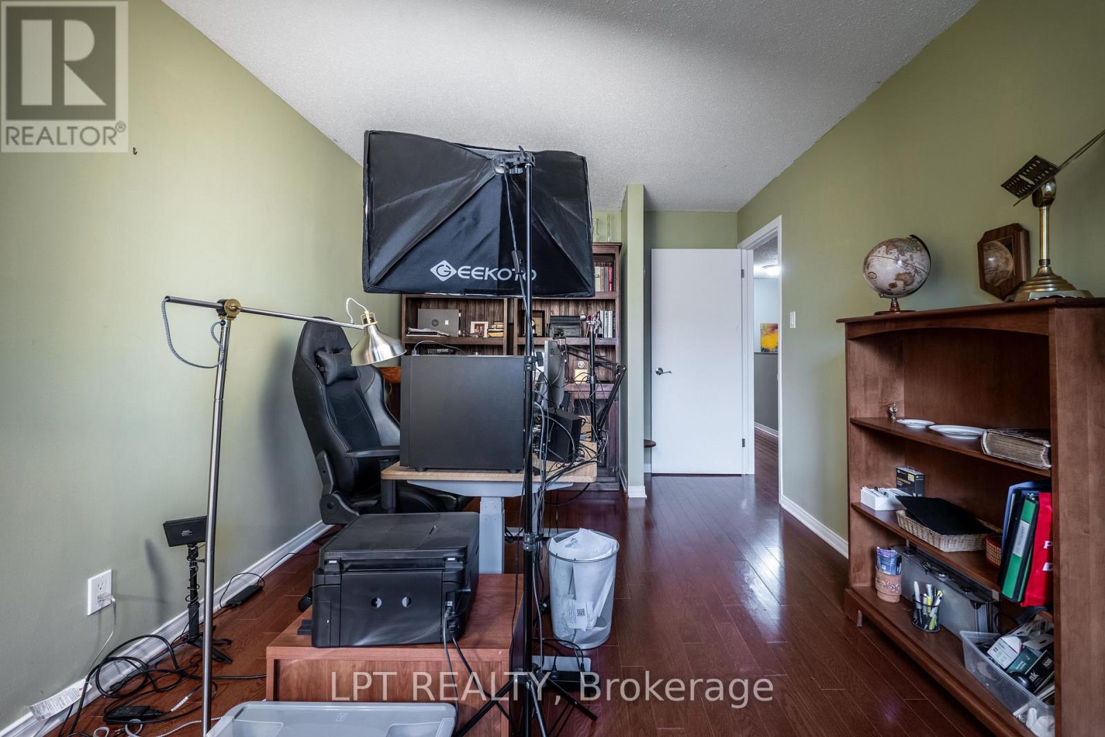 491 Valade Crescent