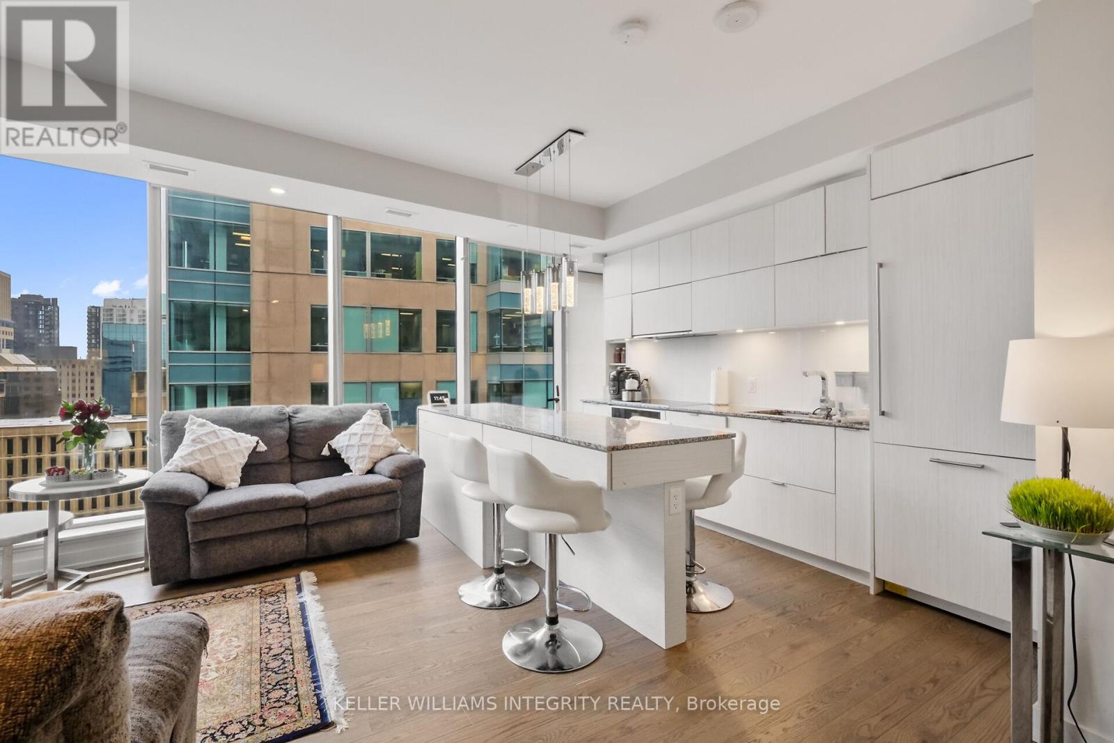 1209 - 101 Queen Street