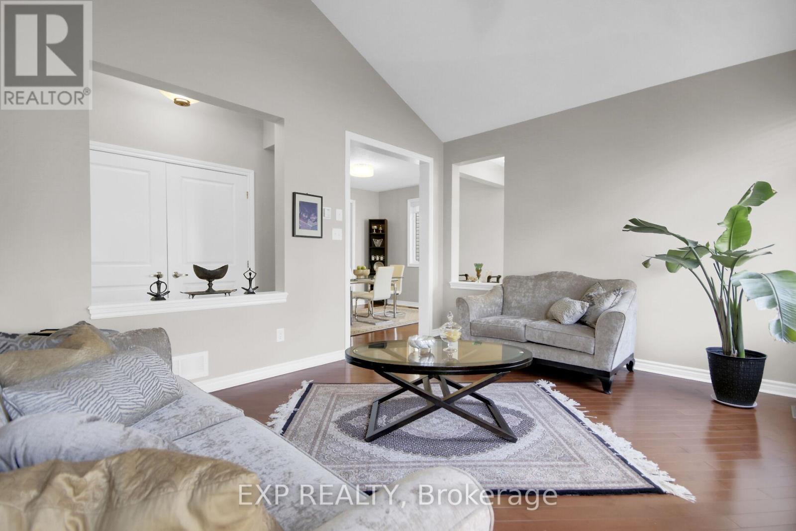 2629 Watermusic Bay Crescent