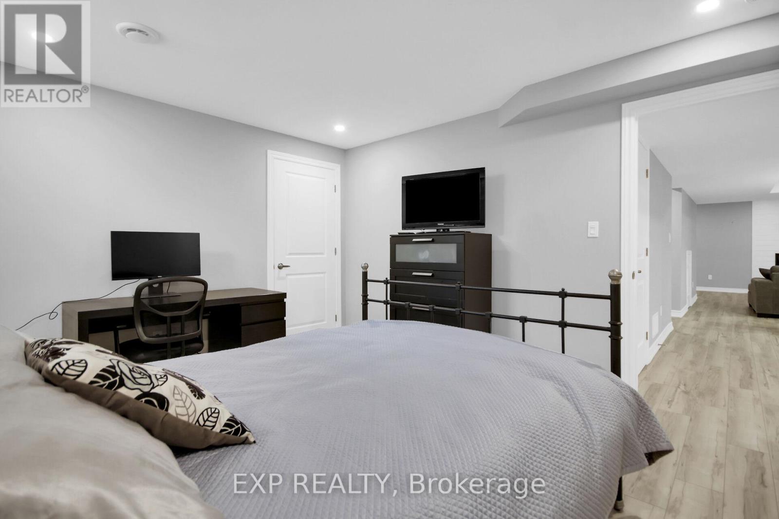 2629 Watermusic Bay Crescent