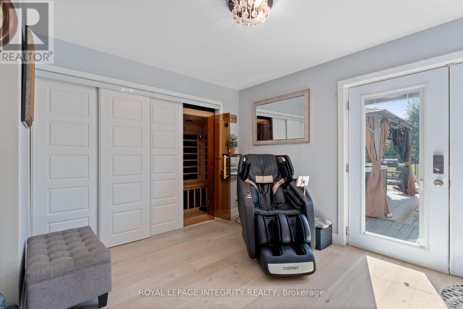 2234 Laval Street