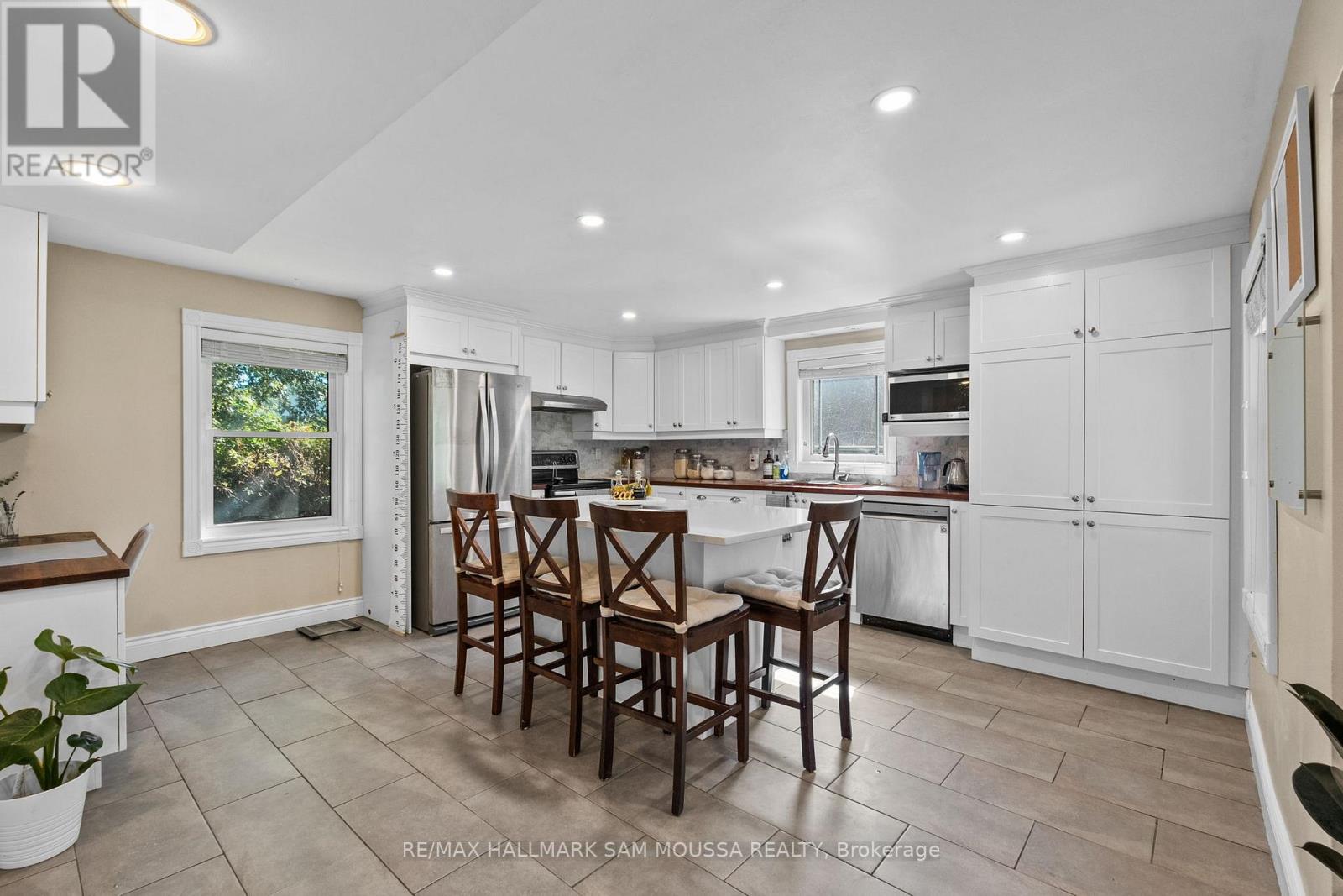4968 Thunder Road