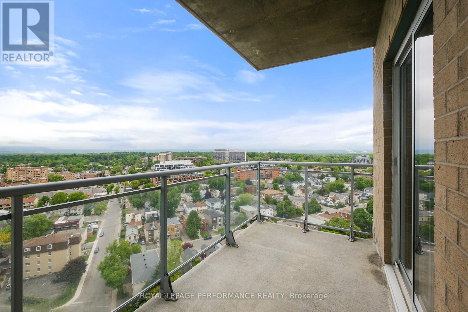 1807 - 70 Landry Street